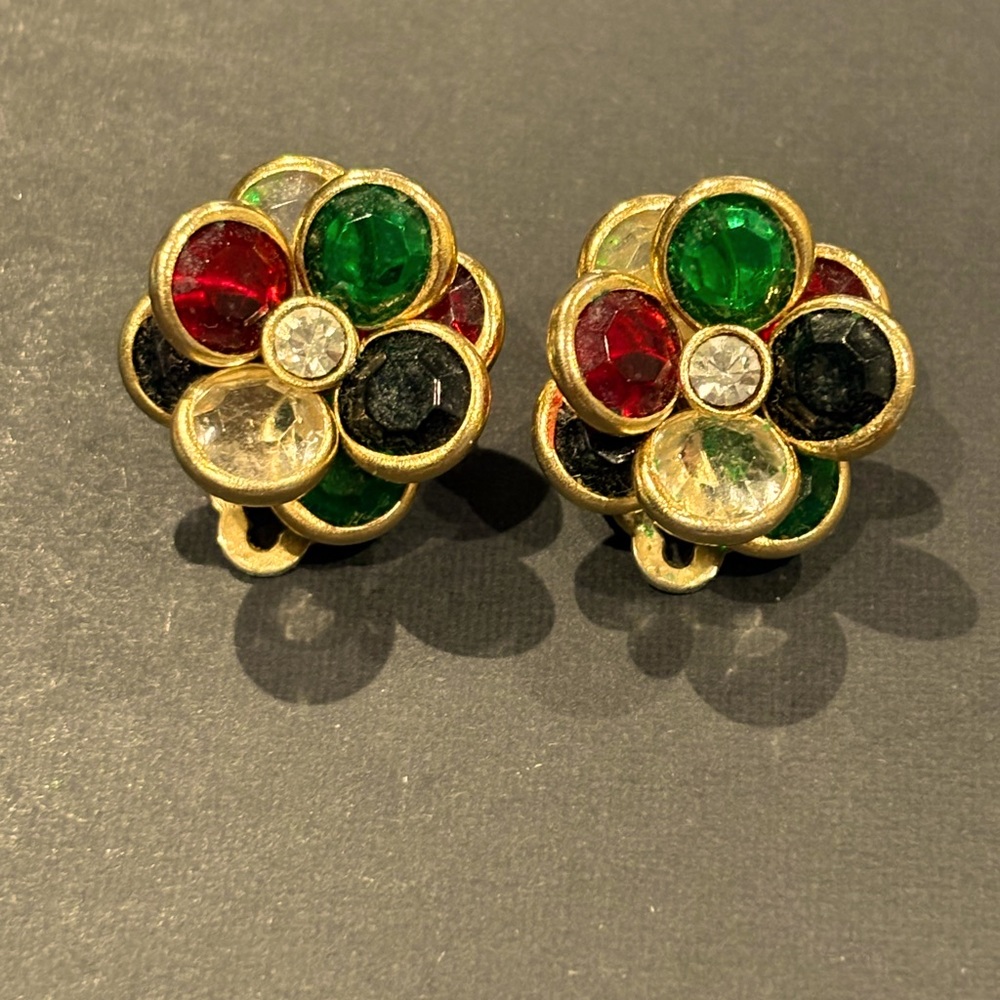 VTG Multicolor Rhinestone Flower Clip-On Earrings/Gold Tone, Retro Costume Jewel